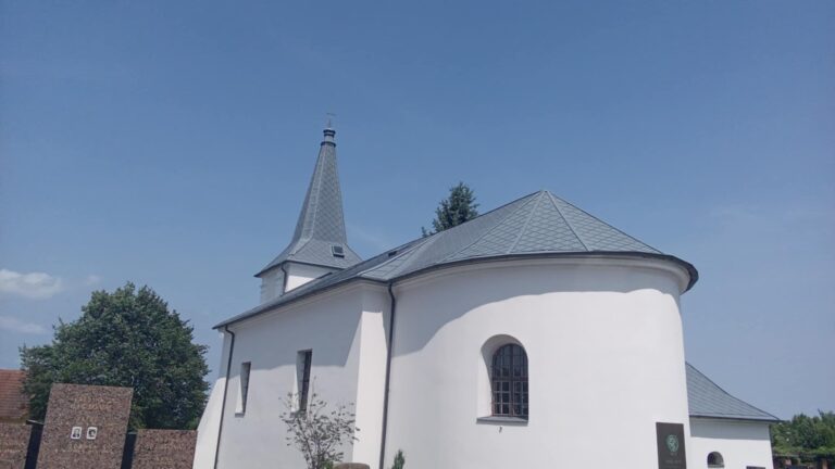 Historická exkurze na mařatickém hřbitově