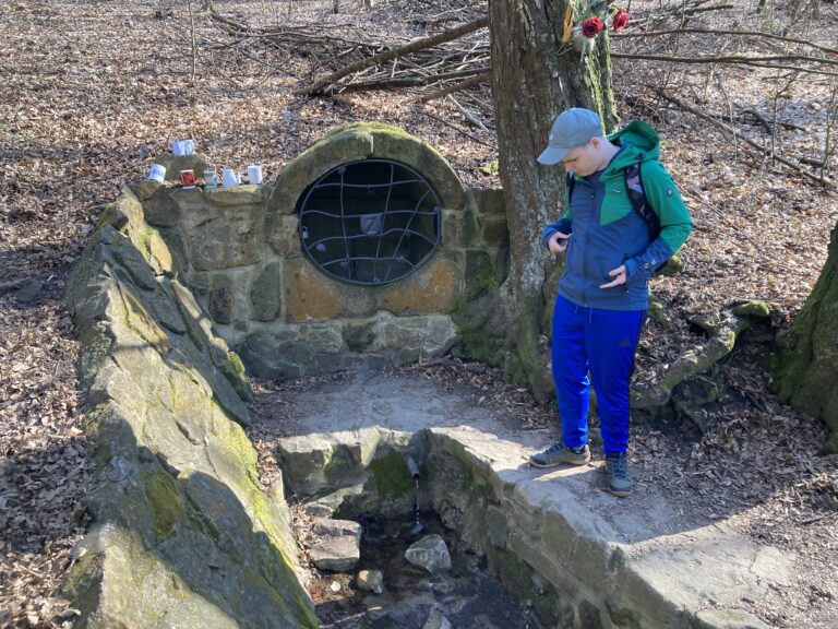 Znám křišťálovou studánku?